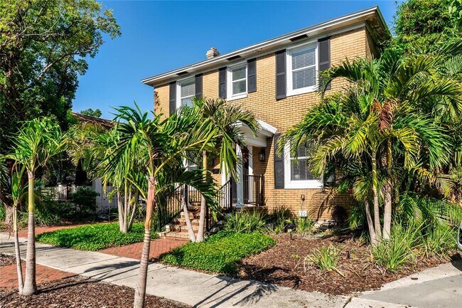 528 6th St N in St. Petersburg, FL - Building Photo - Building Photo