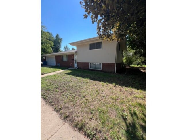 700 E Eastman Ave in Englewood, CO - Building Photo - Building Photo