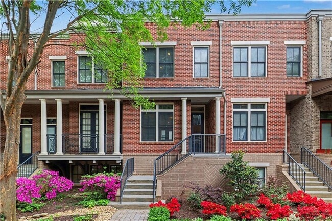 property at 4657 Magnolia Commons