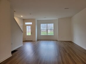 2485 Artesian Way in Lancaster, PA - Building Photo - Building Photo