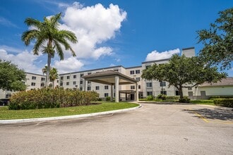 Riverview House in Lake Worth, FL - Building Photo - Building Photo