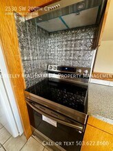 2530 SW 200th Ct in Beaverton, OR - Building Photo - Building Photo