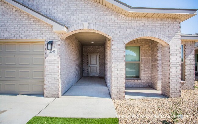 2005 Kirksey Ave in Lubbock, TX - Foto de edificio - Building Photo