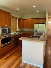 490 NE 64th Way in Hillsboro, OR - Building Photo - Building Photo