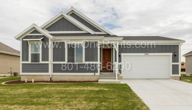 property at 2462 N Stanley Crane Dr
