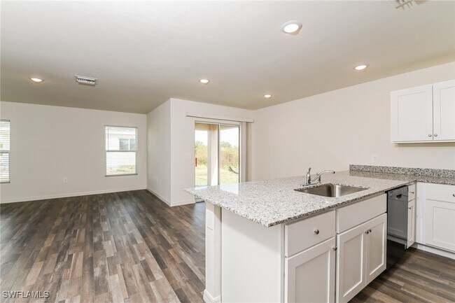 3817 NW 41st St in Cape Coral, FL - Building Photo - Building Photo