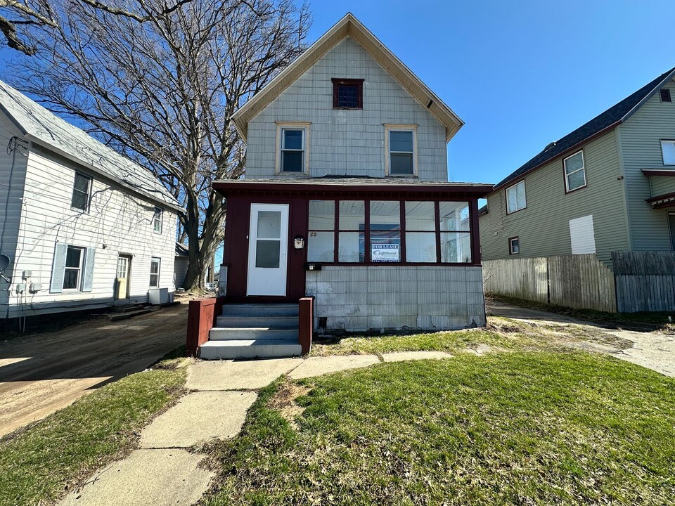 267 Main St in Battle Creek, MI - Foto de edificio