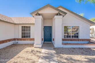 3608 W Fairview Ln in Chandler, AZ - Building Photo - Building Photo