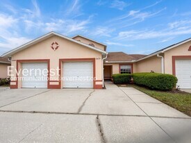 3435 Village Green Ct in St. Cloud, FL - Building Photo