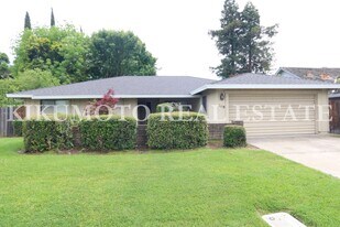 119 Parkshore Cir in Sacramento, CA - Building Photo