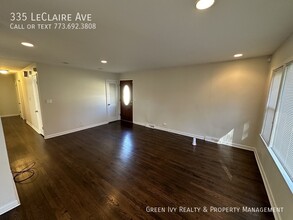 335 Leclaire Ave in Wilmette, IL - Building Photo - Building Photo