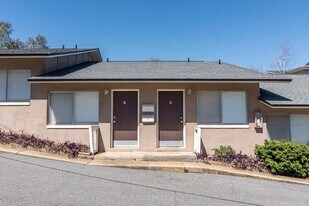 414 Hayden Rd in Tallahassee, FL - Building Photo