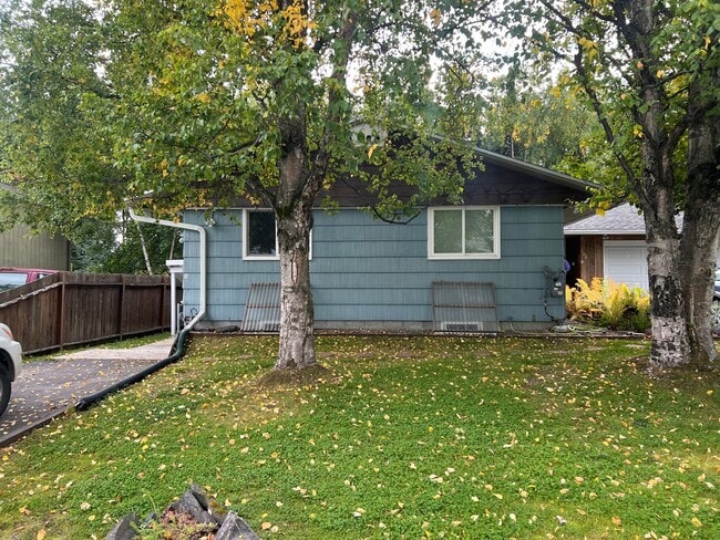 602 W 42nd Ave in Anchorage, AK - Building Photo - Building Photo