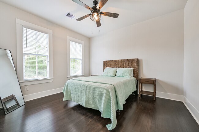 property at 1715 30th St