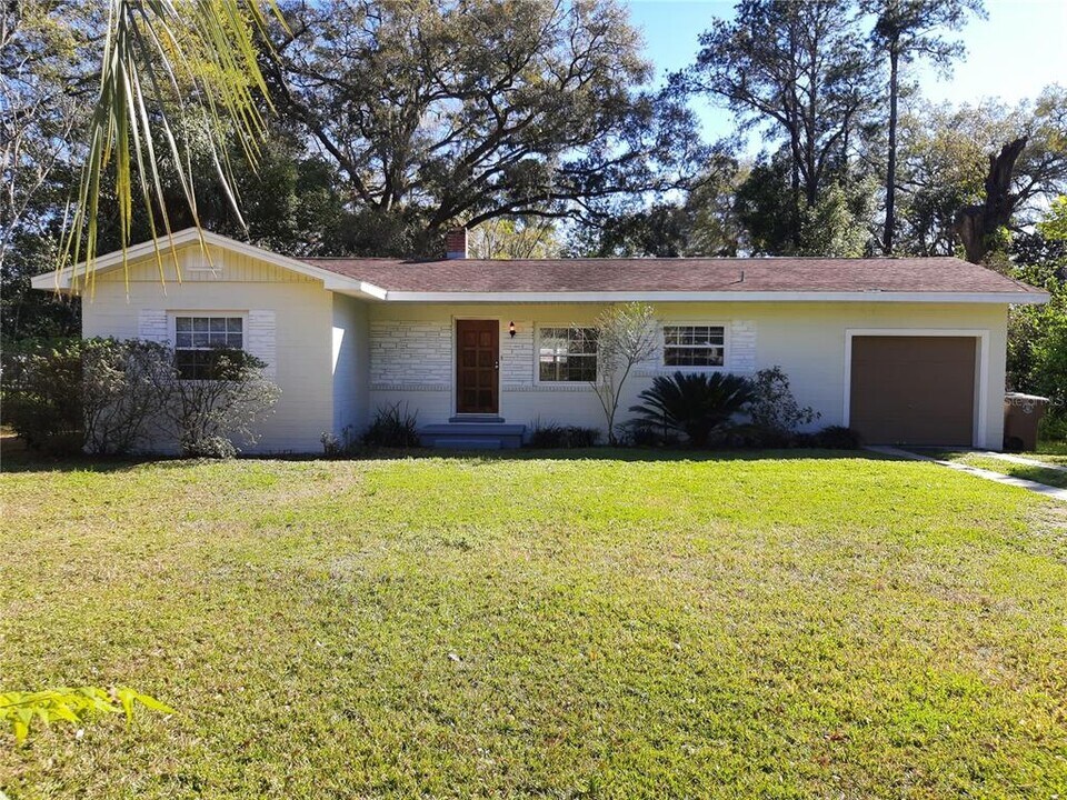 3162 E Fort King St in Ocala, FL - Foto de edificio