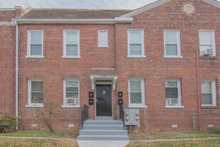 1629 W Virginia Ave NE, Unit 3 Apartments