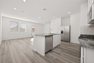 7554 Linda Lk Ct in Humble, TX - Building Photo - Building Photo