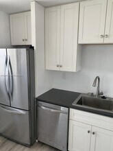 707 Greenbriar Dr in West Palm Beach, FL - Building Photo - Building Photo