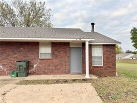 4498 W Renee Ct in Fayetteville, AR - Building Photo