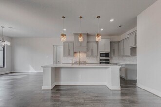 30627 S Creek Way in Fulshear, TX - Building Photo - Building Photo