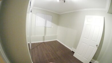 859 Paisley Ave in Port Coquitlam, BC - Building Photo - Building Photo