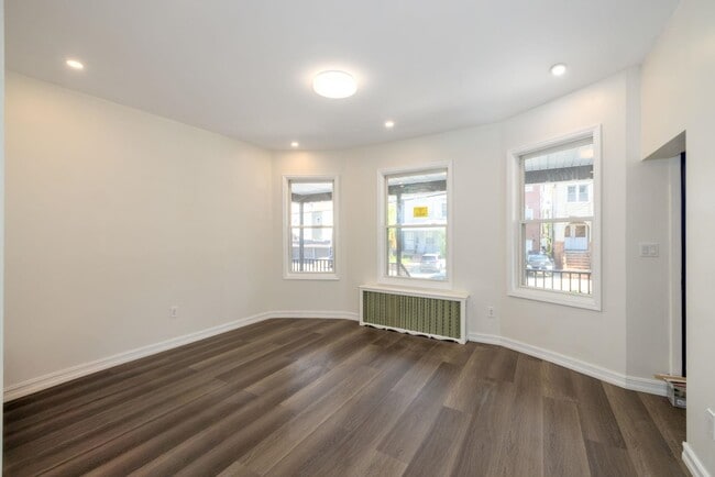 property at 100 W 46th St