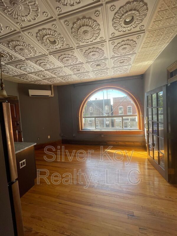 4 W Madison Ave in Athens, TN - Building Photo - Building Photo