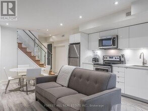 20 St Annes Rd in Toronto, ON - Building Photo - Building Photo