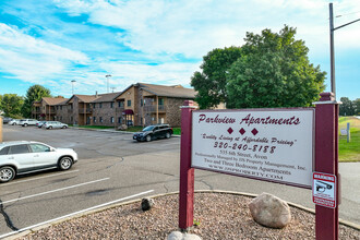 Parkview Apartments in Avon, MN - Foto de edificio - Building Photo