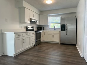 2400 Union St S in St. Petersburg, FL - Building Photo - Building Photo