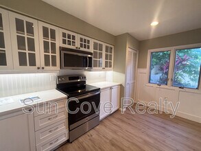 4518 Ascot Cir S in Sarasota, FL - Building Photo - Building Photo