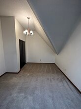 442 Belgrade Ave in North Mankato, MN - Foto de edificio - Building Photo