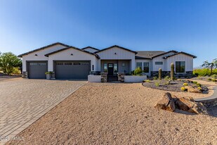 13924 Dyer Ln in Scottsdale, AZ - Building Photo