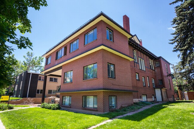 Cross Park Apartments
