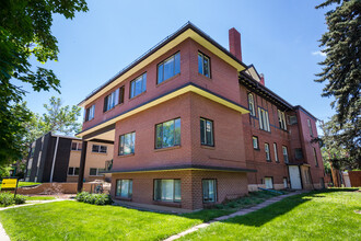 Cross Park Apartments in Denver, CO - Foto de edificio - Building Photo