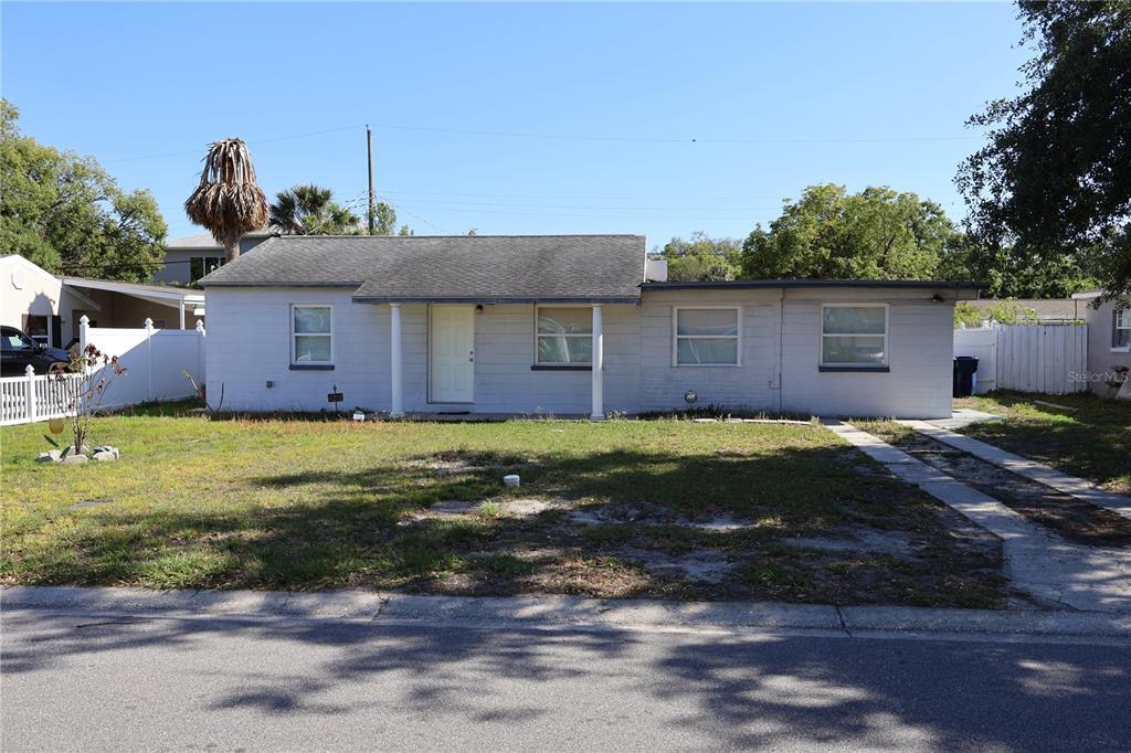 4212 W Bay Vista Ave in Tampa, FL - Building Photo