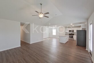 137 Western Red Cedar Dr in Springfield, GA - Building Photo - Building Photo