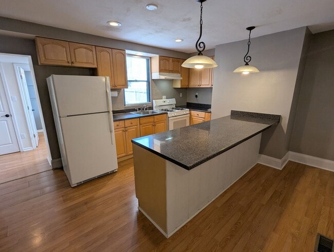 146 S 16th St in Pittsburgh, PA - Building Photo - Building Photo