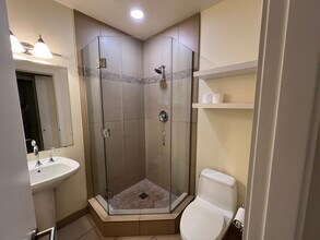 1327 Maple St in Vancouver, BC - Building Photo - Building Photo