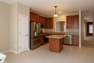 6686 Mine Dr in Macungie, PA - Building Photo - Building Photo