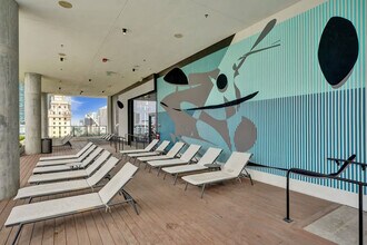 398 NE 5th St, Unit GO ID1504003P in Miami, FL - Building Photo - Building Photo