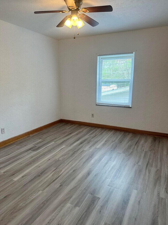 25 Julie Kate St in Culloden, WV - Building Photo - Building Photo