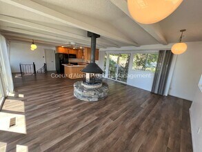 475 S Lower Crystal Bay Rd in Post Falls, ID - Building Photo - Building Photo