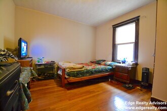 88 Beechcroft St, Unit 2 in Boston, MA - Building Photo - Building Photo