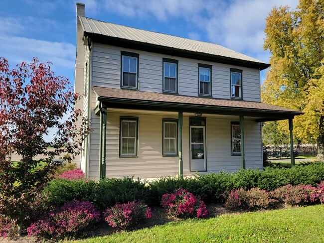 property at 819 Fruitville Pike