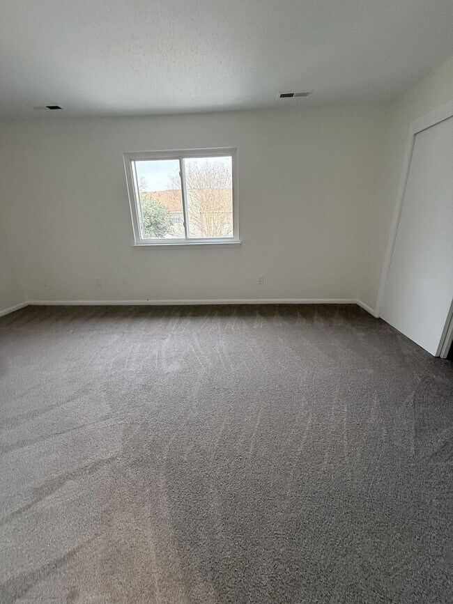 3775 Chimney Creek Dr in Virginia Beach, VA - Building Photo - Building Photo