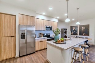 Grayson Place in Goodyear, AZ - Building Photo