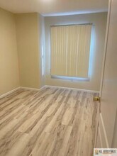 291 Undercliff Ave in Edgewater, NJ - Building Photo - Building Photo