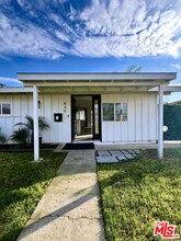 848 W Irving Pl in Anaheim, CA - Foto de edificio - Building Photo