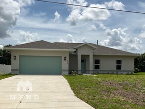 4354 Kimball Cir in North Port, FL - Building Photo - Building Photo